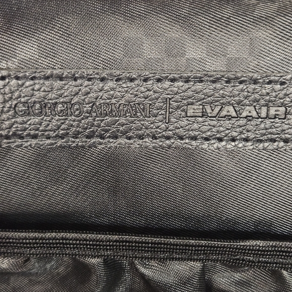 Giorgio Armani EVA Air Business Class Amenity Kit Hard Case Black Empty - Picture 6 of 6